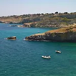 Vila Sbarcatore Dei Turchi Brucoli